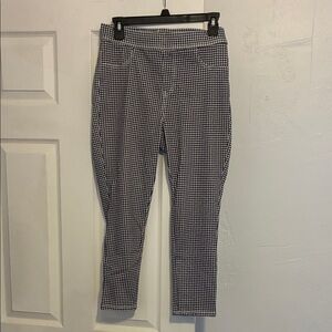 Time and Tru Houndstooth Pants in Black and White